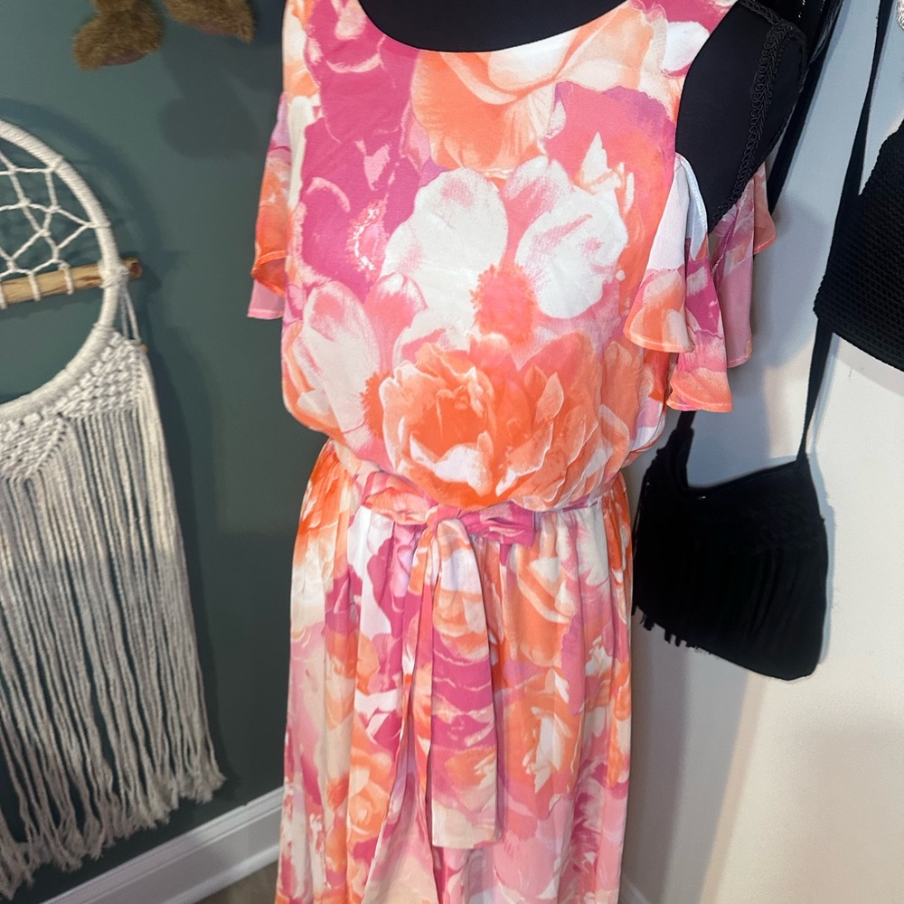 Vince Camuto Floral Maxi Dress Size 4 Pink Orange Cold Shoulder Belted - Picture 6 of 6